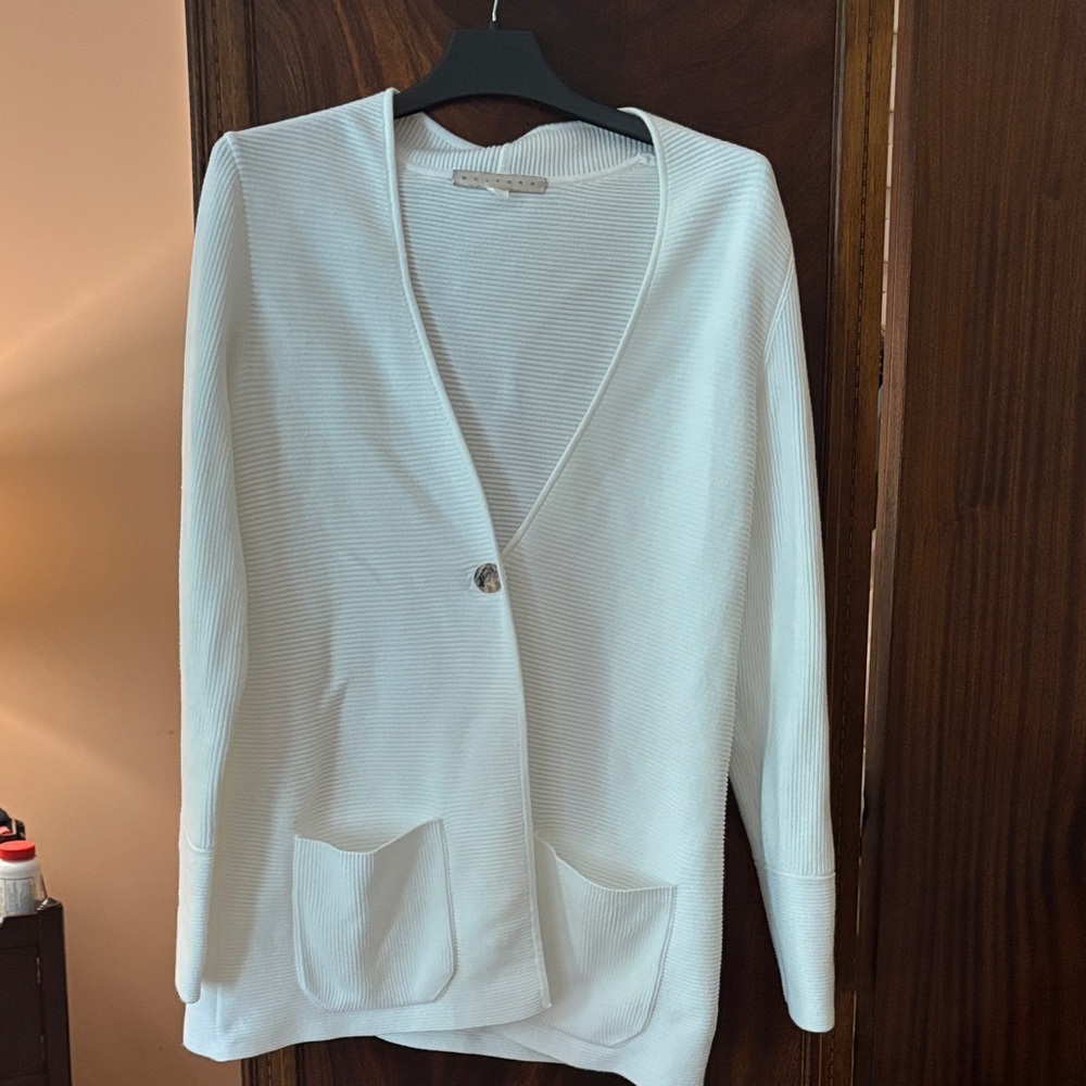 Belford White Ribbed Knit Cardigan with Pockets - size unknown (M?)